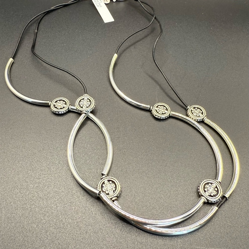 Lizzy James, Kelly Nat Black, Medium, Necklace NWT, Includes Bag.  20”